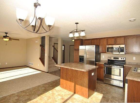 4th image of 743 31st Street