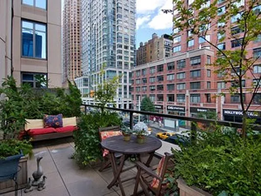 Sold by Corcoran | media 2