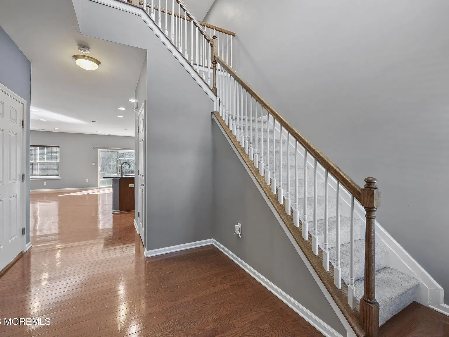 3 bed, 1842 sqft, $3,475 — Photo 3