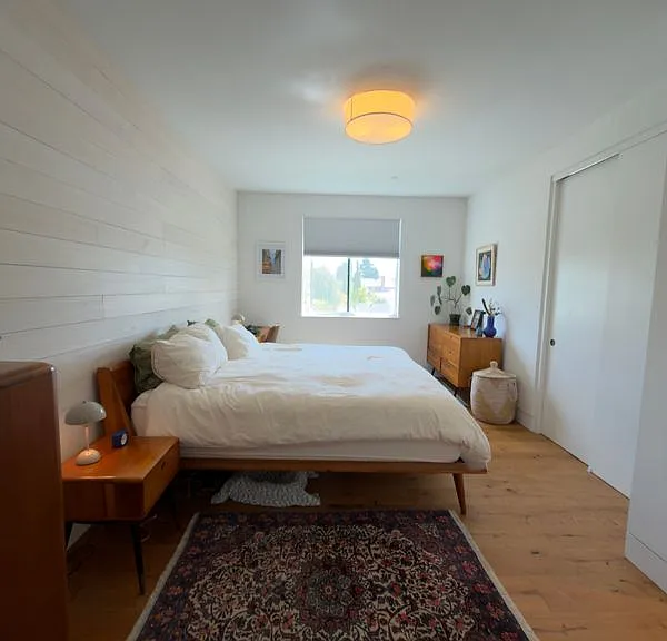 1096 53rd St #B — Photo 16