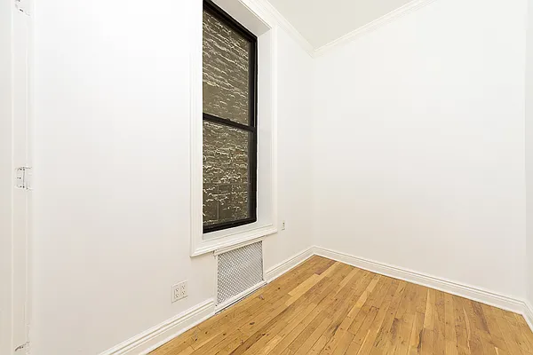 Rented by A&E Real Estate Management | media 4