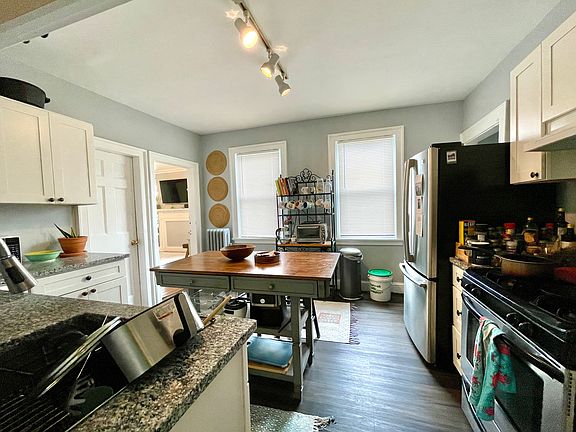 5th image of 180 Williams St #2A