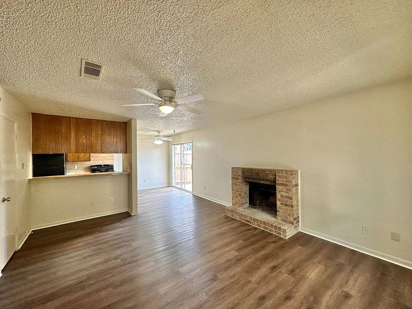 3004 Chaucer Drive — Photo 3