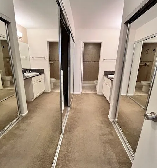 906 N Doheny Dr #512 — Photo 22