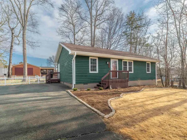 5480 Jamestown Ct, Crozet, VA 22932