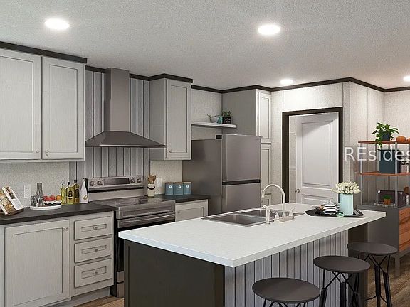 2nd image of 75 Seabrook Rd