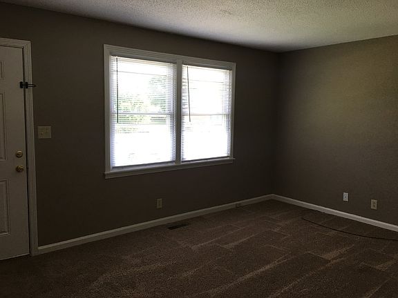 4th image of 708 Welsey Dr