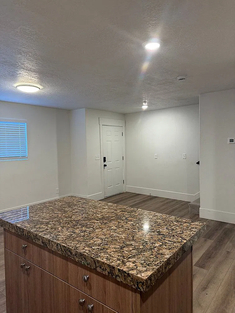 2 bed, 2.5 bath, $1,150 — Photo 2