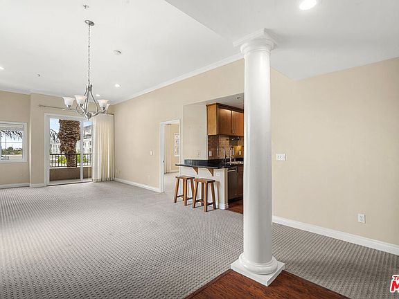 2nd image of 4060 Glencoe Ave APT 301