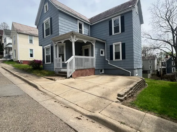 712 Orchard St, Marietta, OH 45750