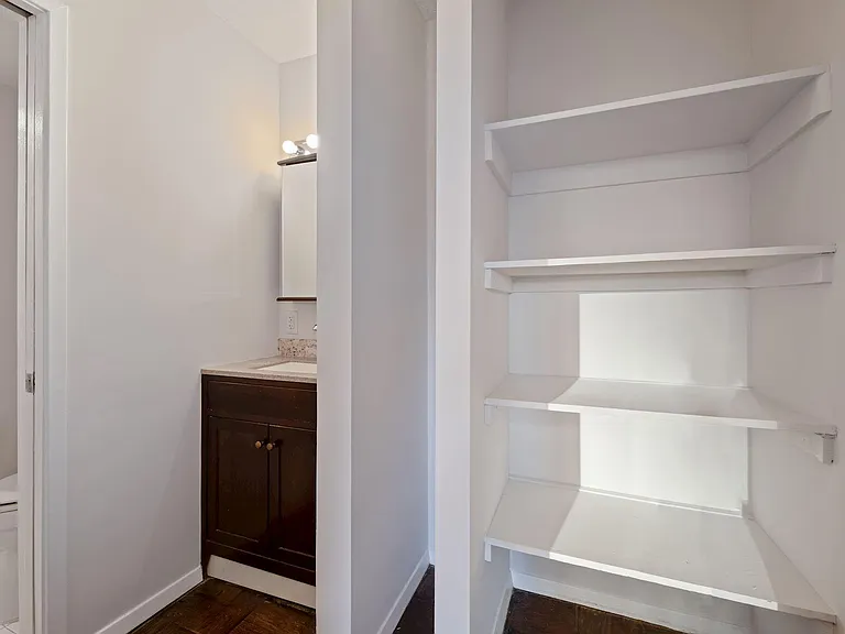 4515 Willard Ave #720S — Photo 11