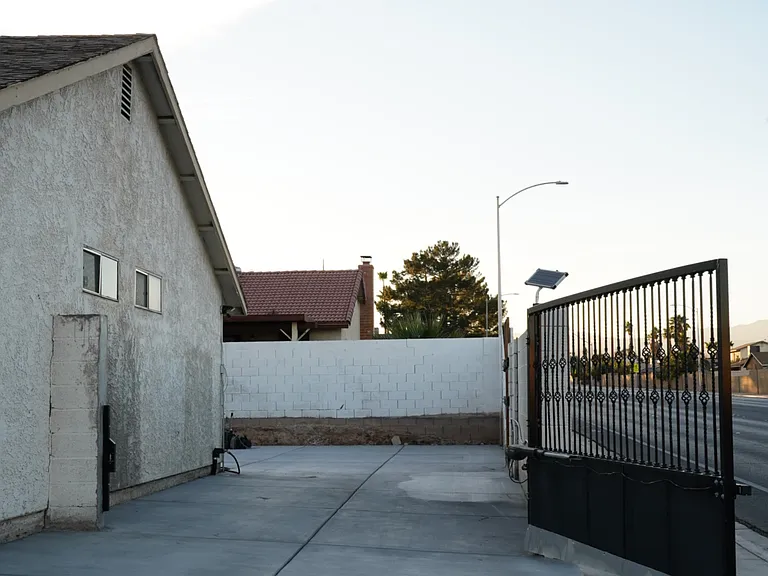 3709 Lemonwood Cir — Photo 21