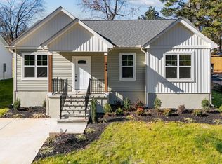 214 E College St, Franklinton, NC 27525