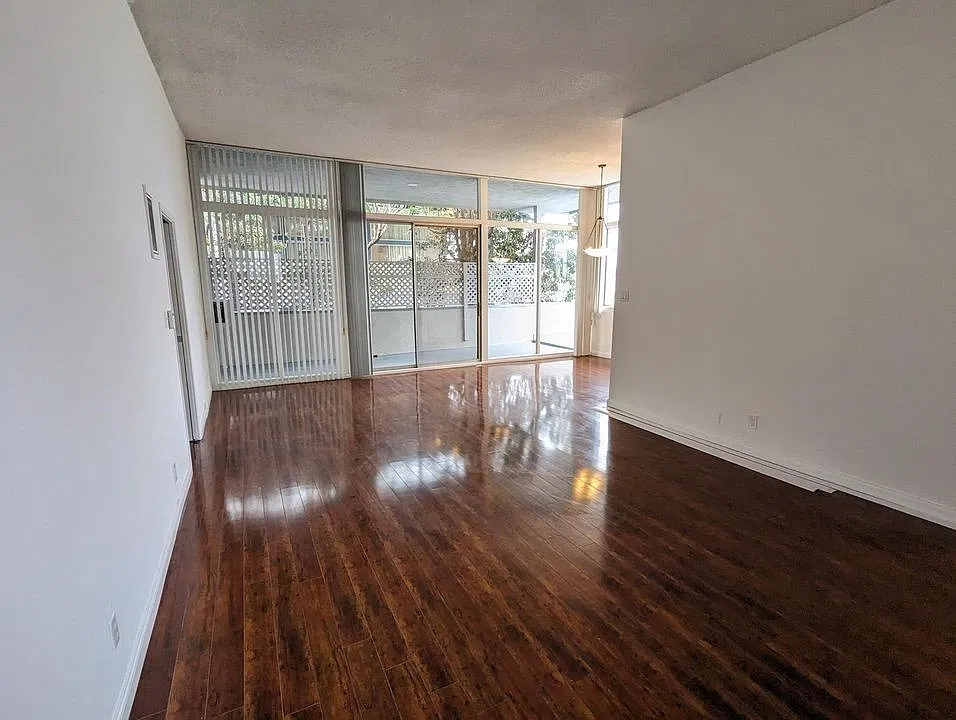 11936 Darlington Ave — Photo 4