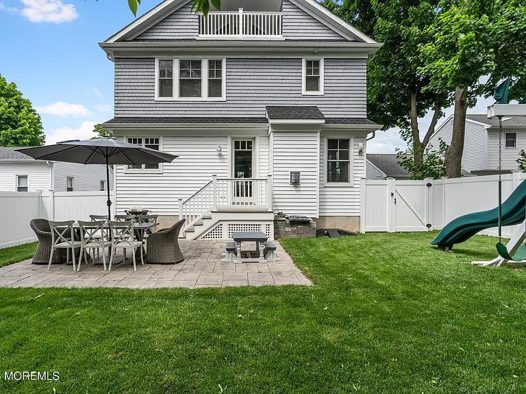 15 Shrewsbury Dr — Photo 10