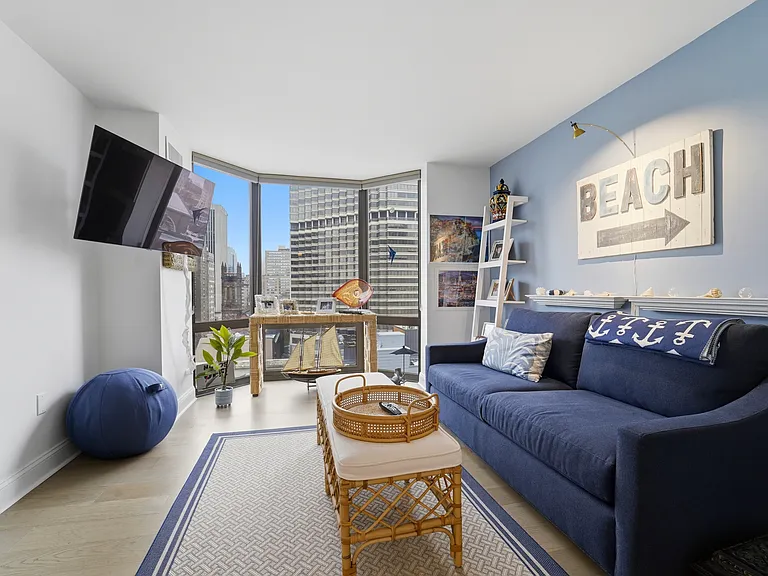 2020 Walnut St #14CD — Photo 25