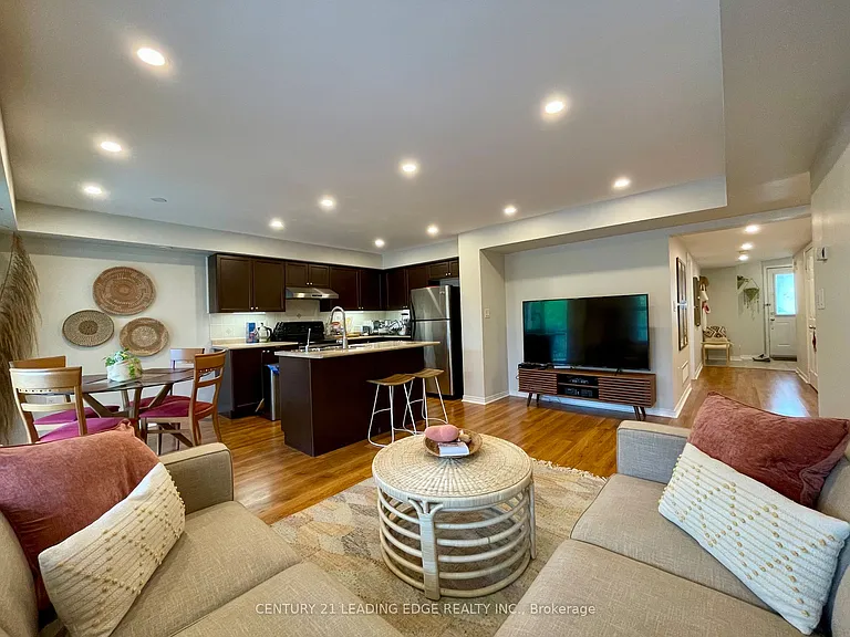 2083 Bur Oak Ave — Photo 8