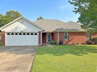 5602 Cliffwood Dr, Texarkana, AR 71854