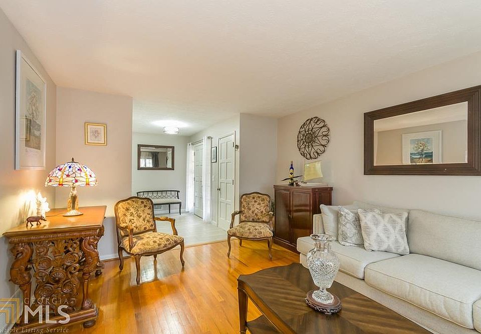 1st image of 1878 Wynridge Dr SE