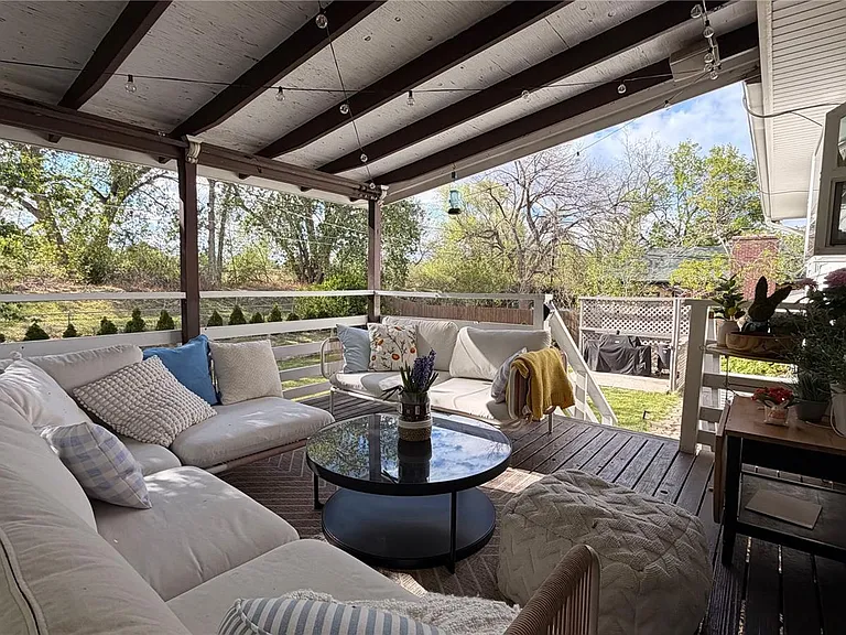 10921 Hermosa Ct — Photo 17