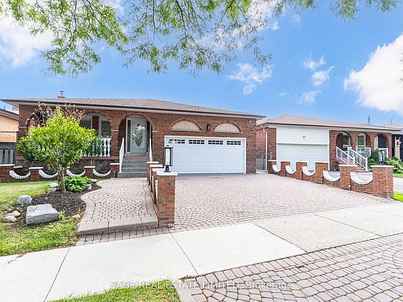 2nd image of 40 Beamsville Dr