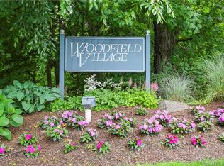 196 Glengarry Rd UNIT 196, Fairfield, CT 06825