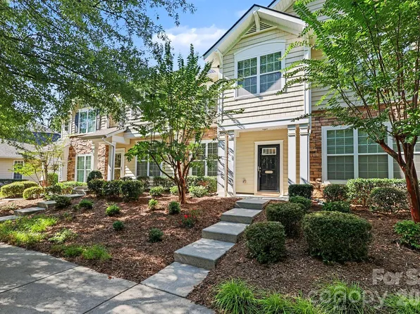 3212 Kemptown Sq, Waxhaw, NC 28173