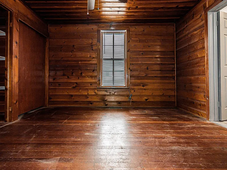 214 W Walnut St — Photo 14