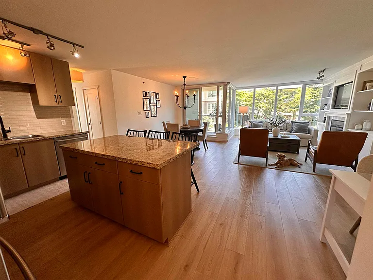 660 Nootka Way #303 — Photo 3