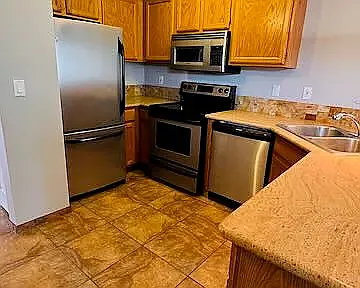 2824 E 32nd Ave #1 — Photo 16