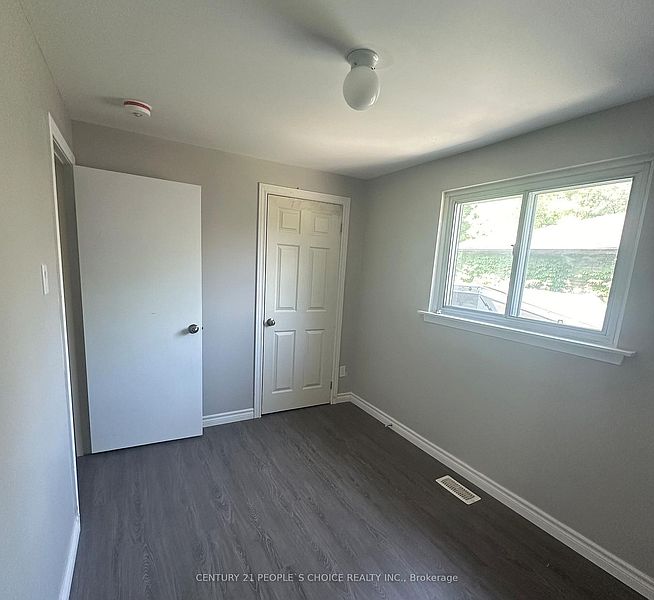Brampton House for rent - 3 Bedrooms — photo 5