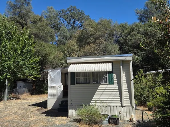 3040 Lakeview Dr, Nice, CA 95464