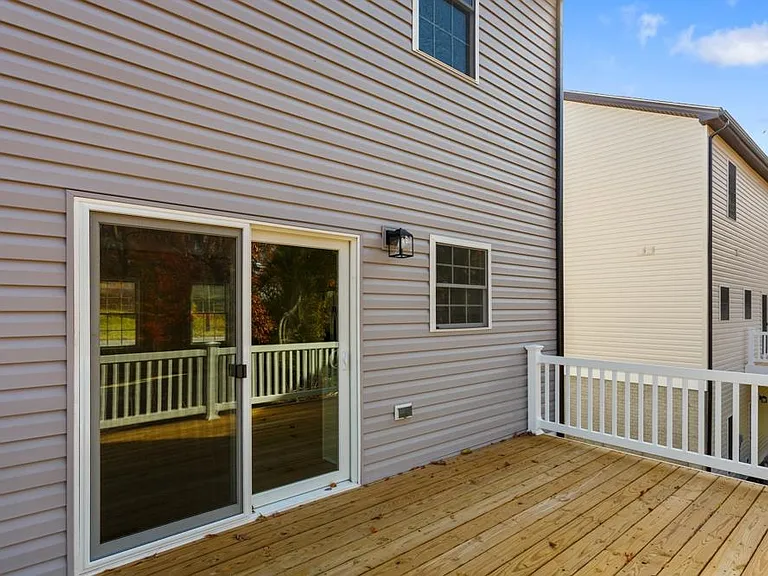 317 Ivanhoe Ave — Photo 33