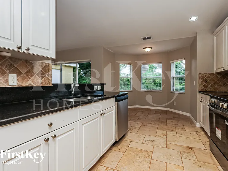 3919 3rd St W — Photo 8