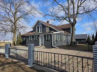 4464 South Whitnall AVENUE, Saint Francis, WI 53235