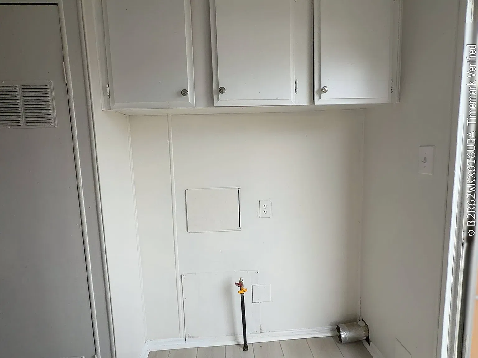 2 bed, 1.5 bath, $950 — Photo 2