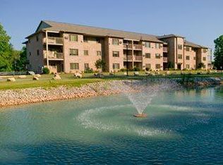 1069 Roland Ln APT 7, Green Bay, WI 54303