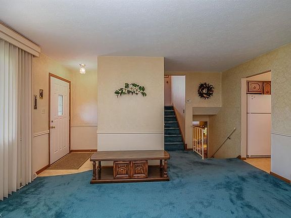 4th image of 14011 Janice Dr