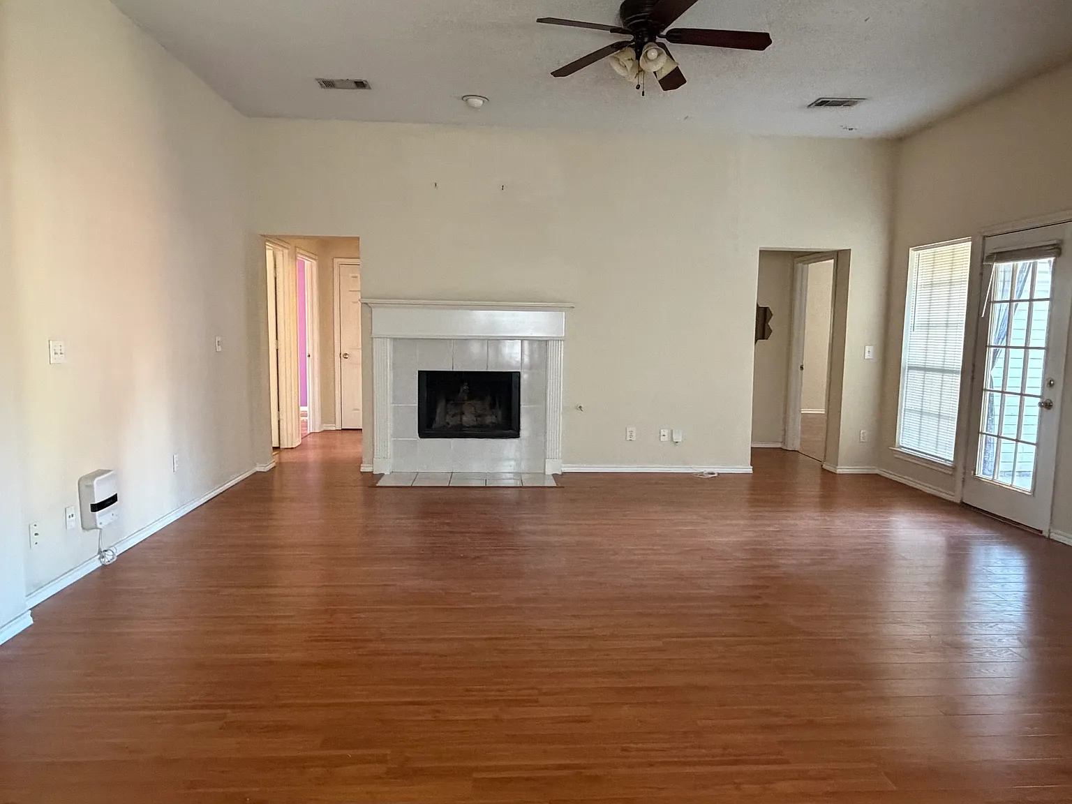 3 bed, 1524 sqft, $2,200 — Photo 4