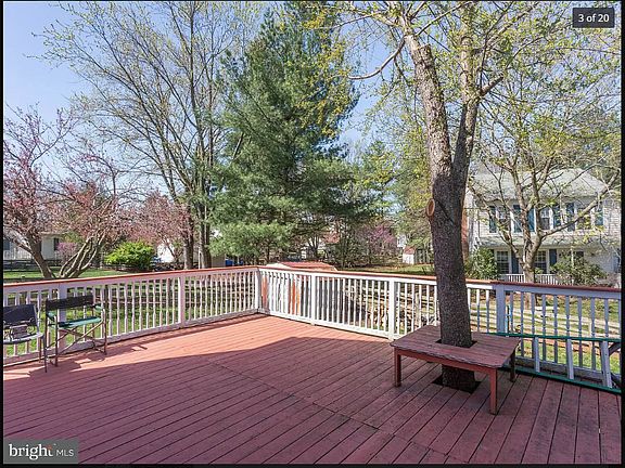 3rd image of 20009 Great Falls Forest Dr
