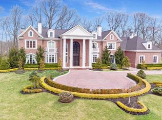 5 Wyndcrest Ct, Colts Neck, NJ 07722