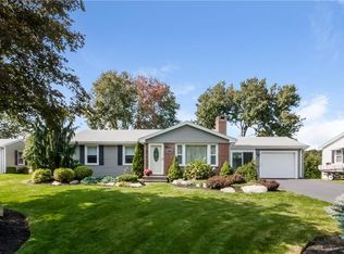 123 Ridgeway Rd, Cranston, RI 02920