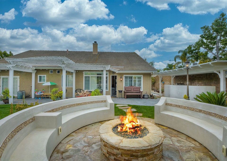 1st image of 398 Pismo Bay Ct