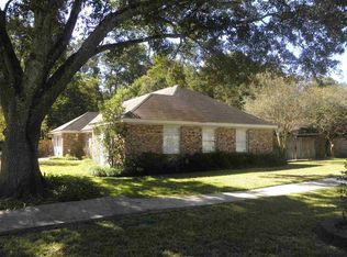 6106 Gettysburg Dr, Baton Rouge, LA 70817