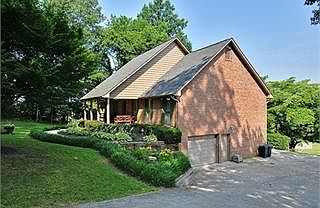 4th image of 8551 Troutman Ln