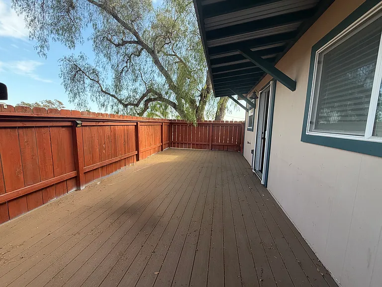 6802 Radio Dr — Photo 17