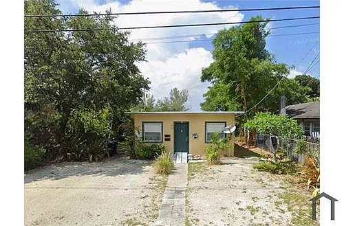 721 SW 2nd Ct #1 Photo 1