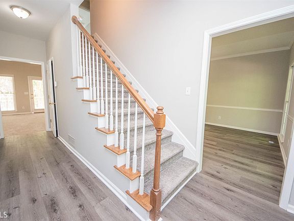 4th image of 145 Farm Ln