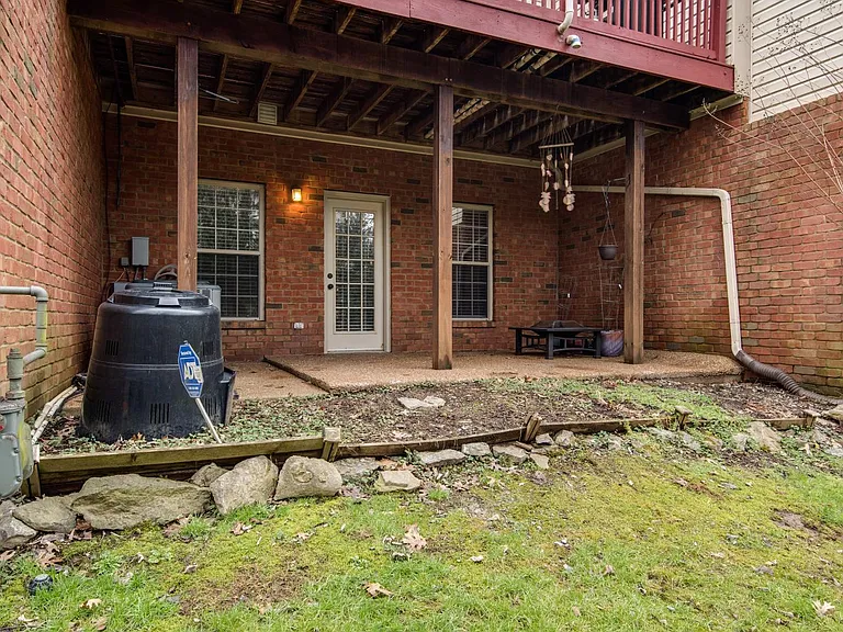 118 Carriage Ct — Photo 25