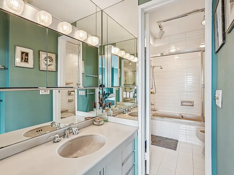 6040 Boulevard East #23 — Photo 14